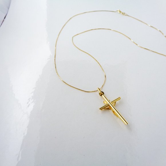 10K Gold Crucifix Pendant Necklace, Real Gold Cross Necklace Stamped 10K Italy - Picture 5 of 6